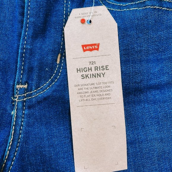 Levis 721 High Rise Skinny Dark Wash - Picture 3 of 3